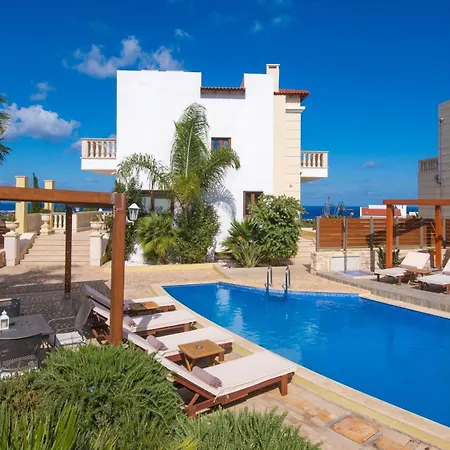 Сasa de vacaciones Sunshine With Private Pool By Estia