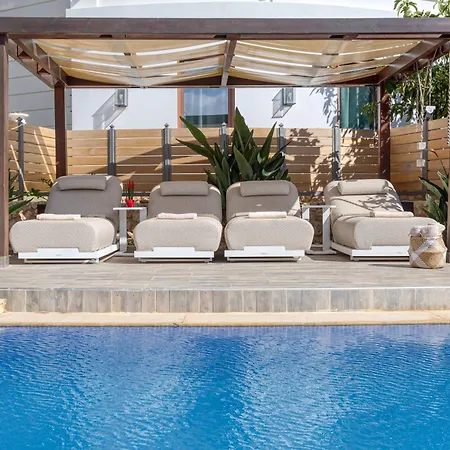 Дом отдыха Sunshine With Private Pool By Estia *